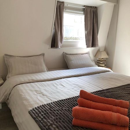 Villa à 30 m du coeur de la rue des Bains à Trouville-sur-Mer Extérieur photo