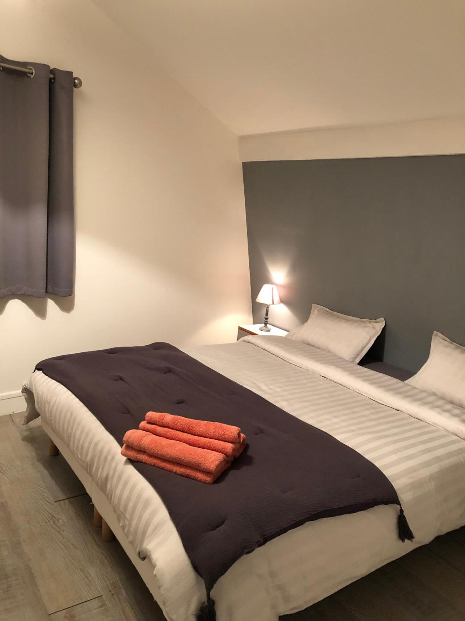Villa à 30 m du coeur de la rue des Bains à Trouville-sur-Mer Extérieur photo